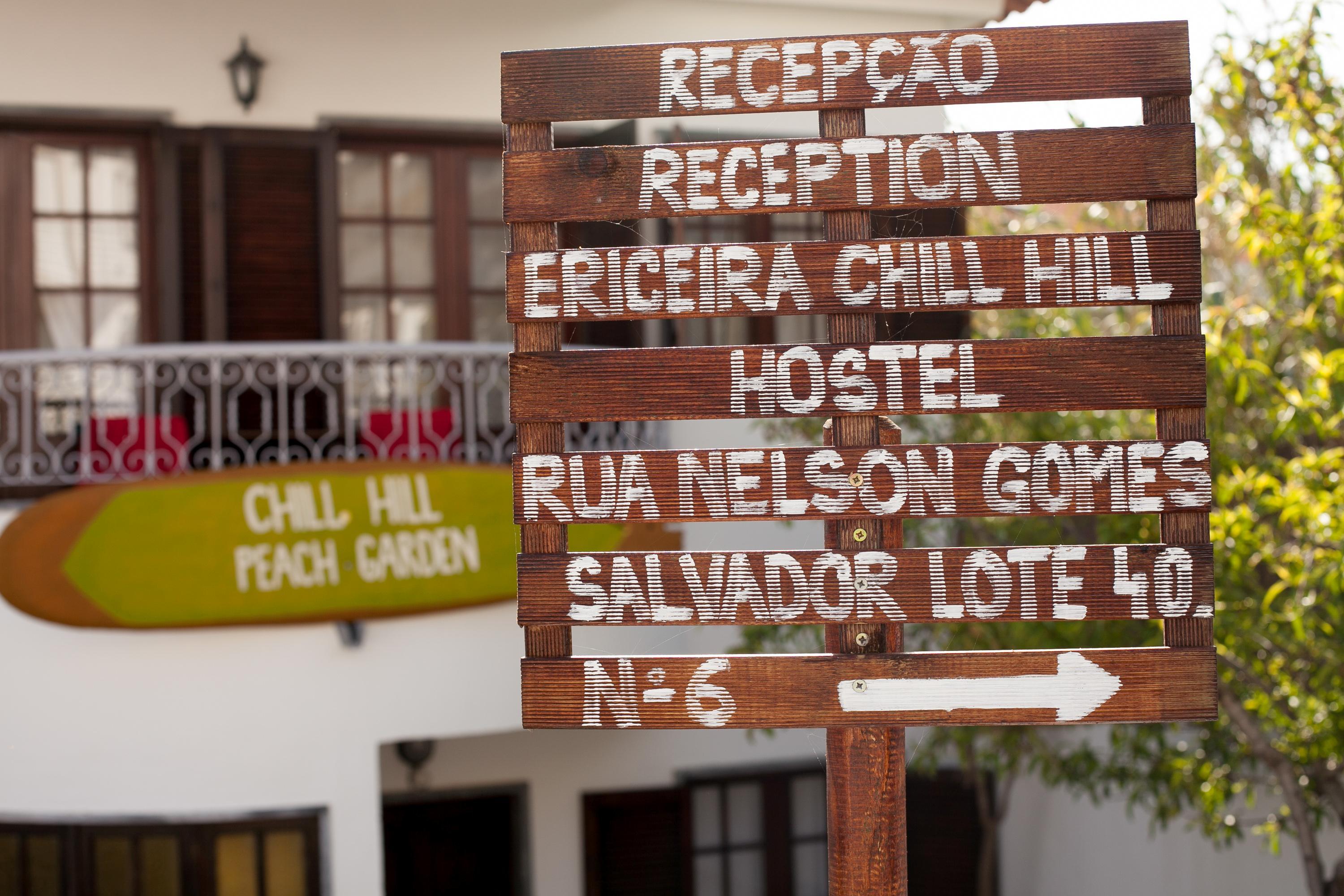 Ericeira Chill Hill Hostel & Private Rooms - Peach Garden Exterior foto